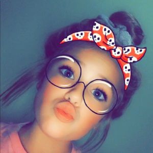 Meet your Posher, Gabriella